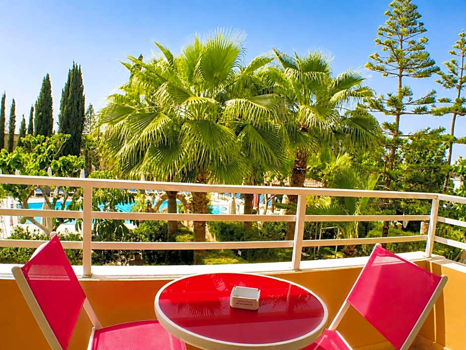 Apollonia Hotel Apartments