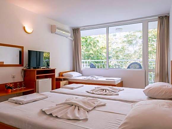 Хотел Ескана