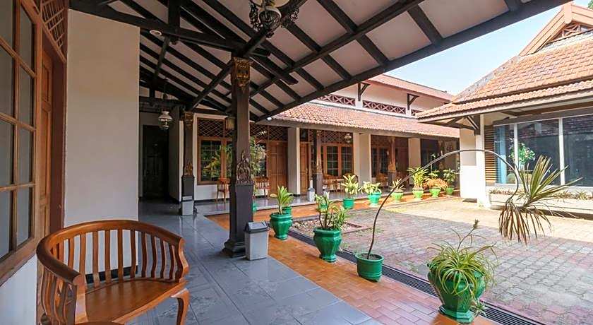 RedDoorz near Transmart Pangkal Pinang