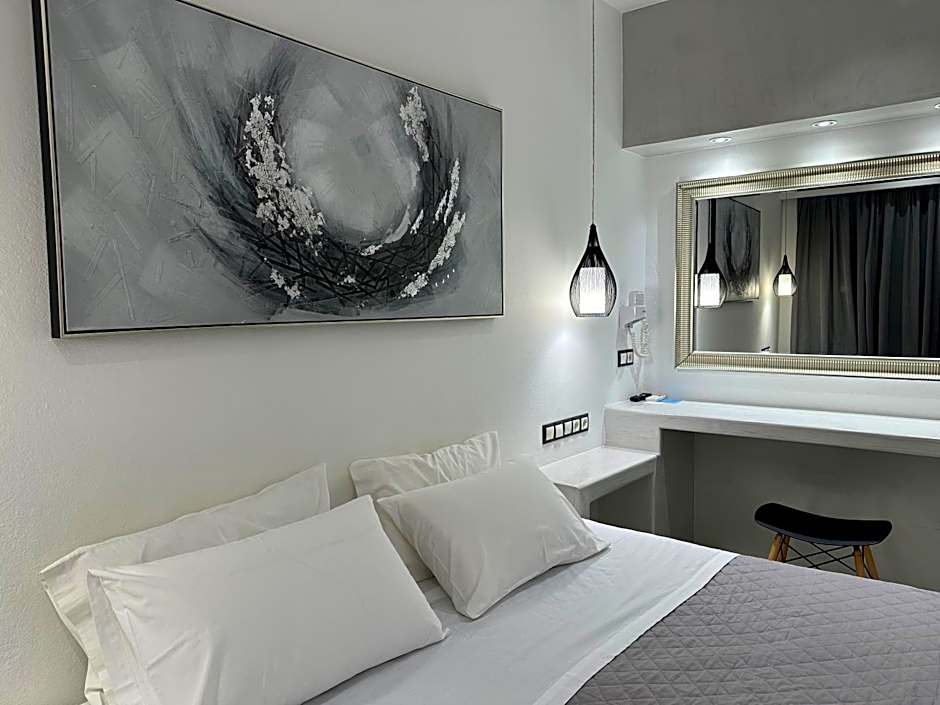 Aphrodite Hotel & Apartments