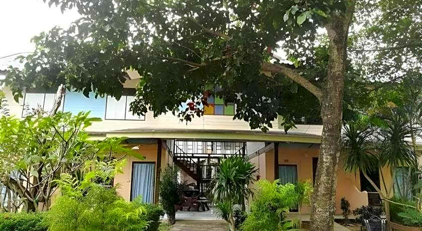 Jinta Hotel Nathon Beach