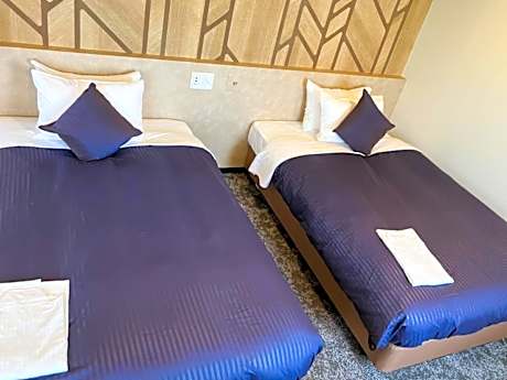 Twin Room - Non-Smoking