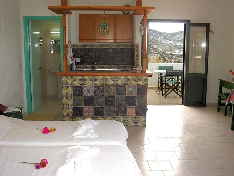 Hotel Finiki View