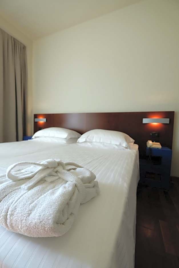 Hotel Balance