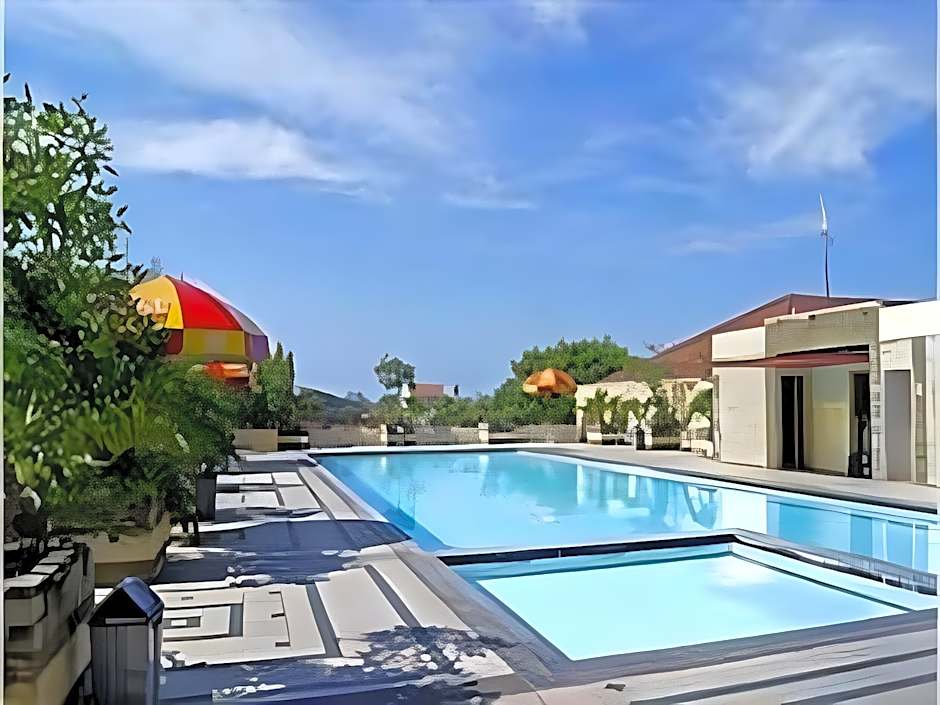 Karlita Hotel Tegal