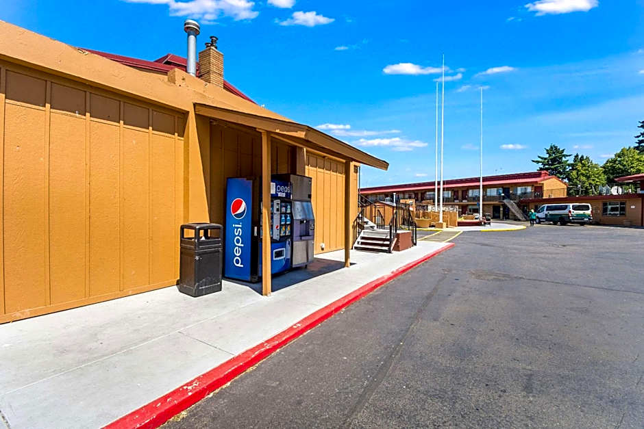 Rodeway Inn Portland Airport – Portland, OR