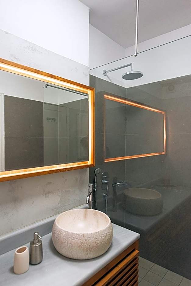 The Mini Beach Hotel