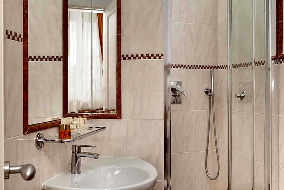 Executive Hotel