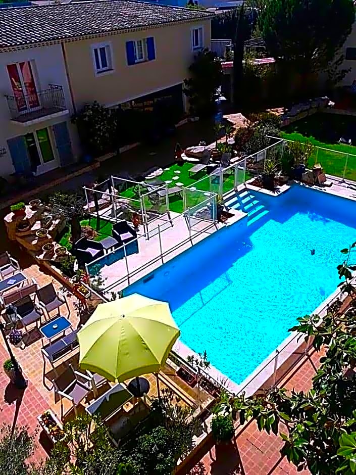 Hotel Le Village Provencal