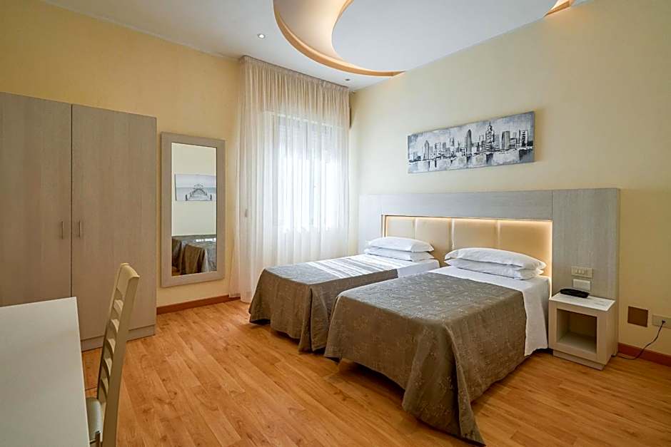 Photo 1 of 11 of Business 2 Beds