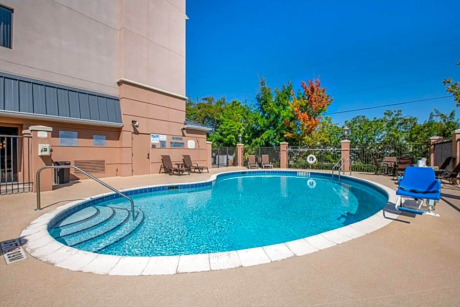 Fairfield Inn & Suites by Marriott Holiday Tarpon Springs