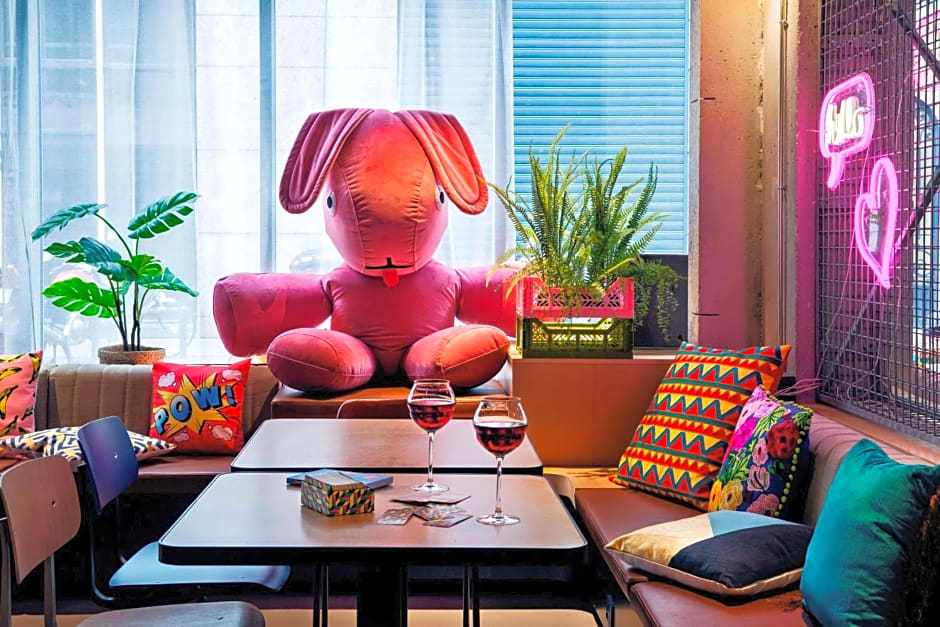 Moxy by Marriott Paris Bastille