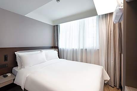 Huazhu - Bed Room A