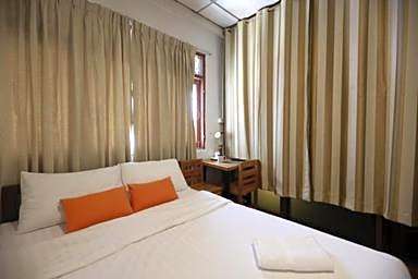 Banana hostel (Don Muang)