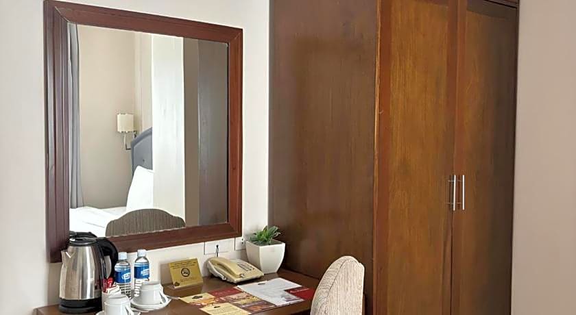 Queen Margarette Hotel