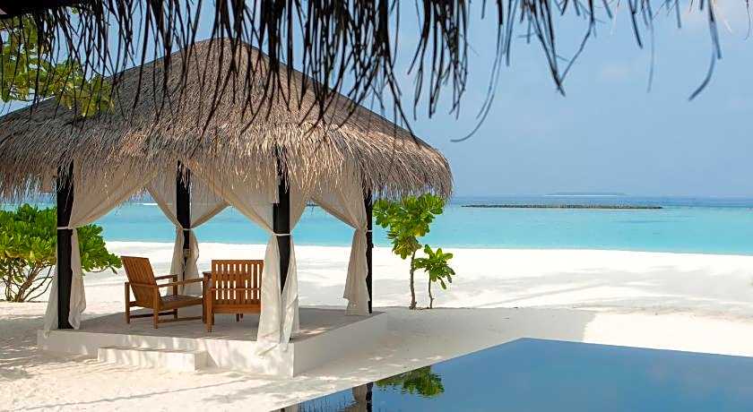 Sun Siyam Iru Fushi - Free Transfer for two with minimum 7 nights stay