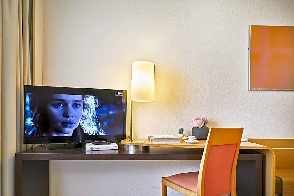 Living Place Hotel