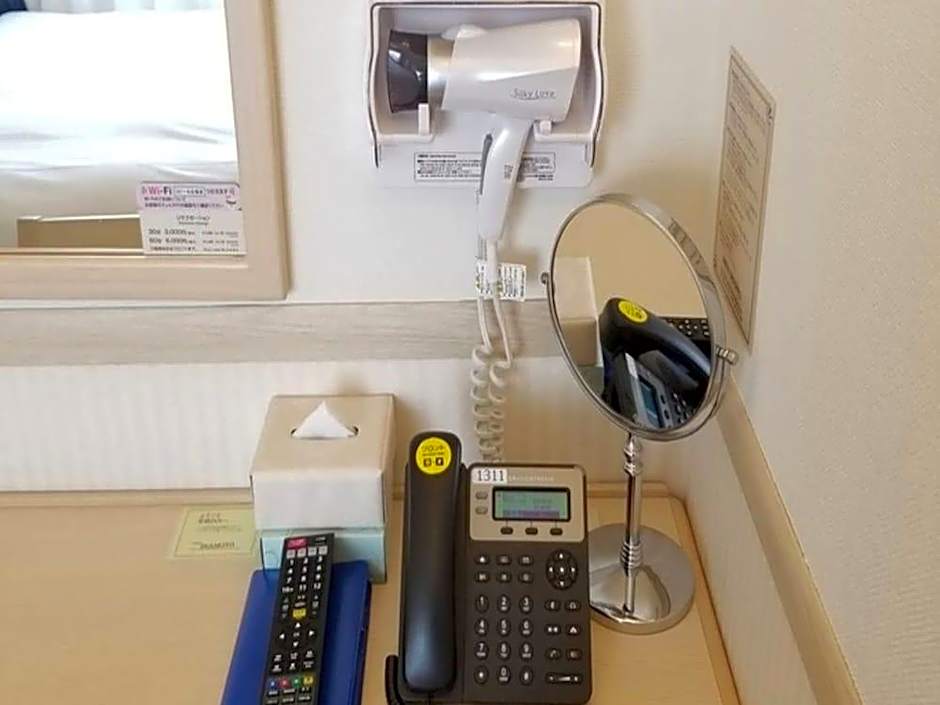 Toyoko Inn Ebina-eki Higashi-guchi