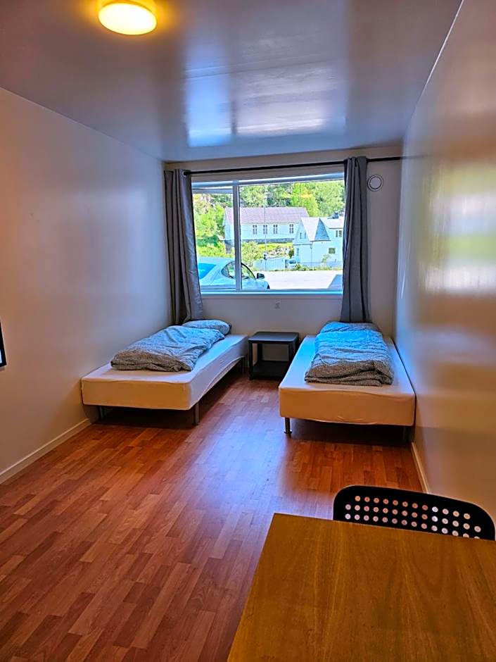 Brufjell Hostel & Parking