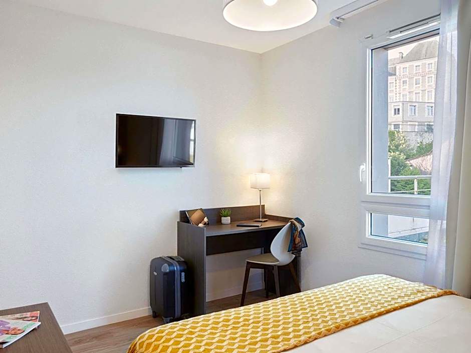 Adagio Access Poitiers Aparthotel