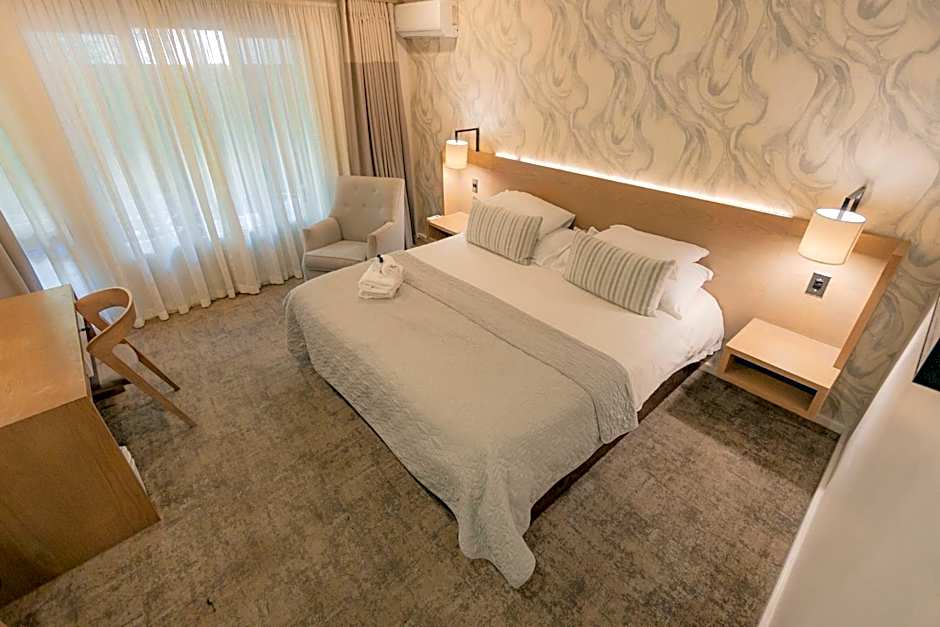 The Kelway Hotel