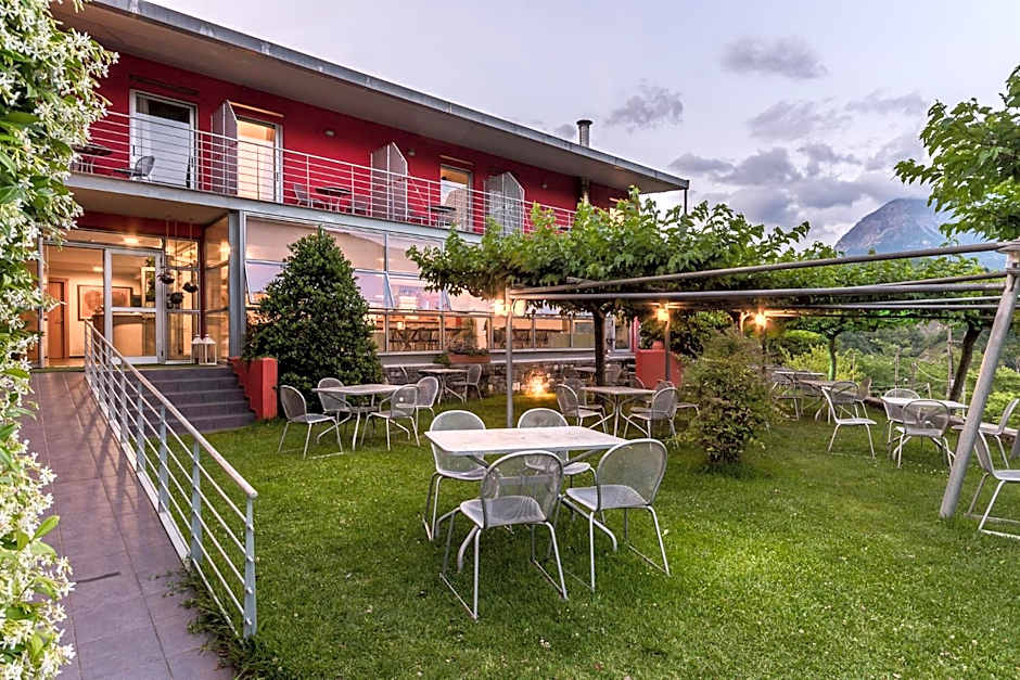 Gefiri Plakas Hotel, Tzoumerka