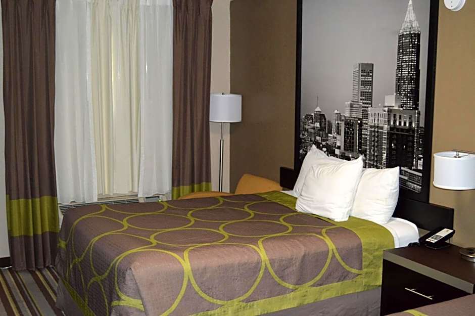 Super 8 by Wyndham Stockbridge