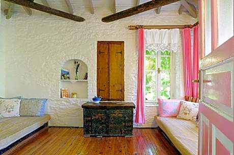 One-Bedroom Standard Apartment