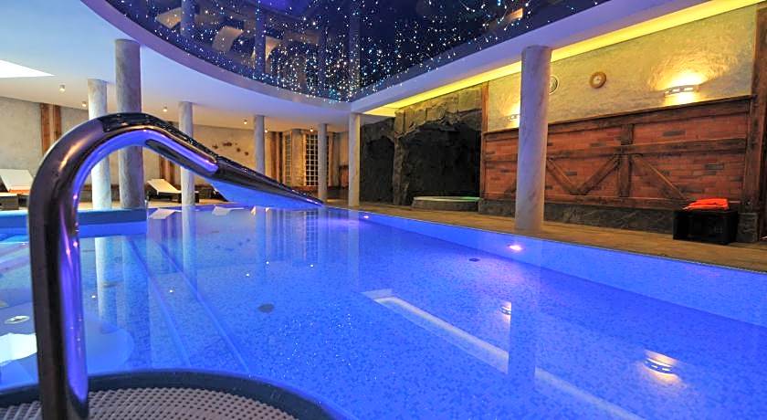 Hotel Krysztal Conference & Spa