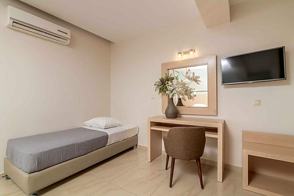 Karras Hotel