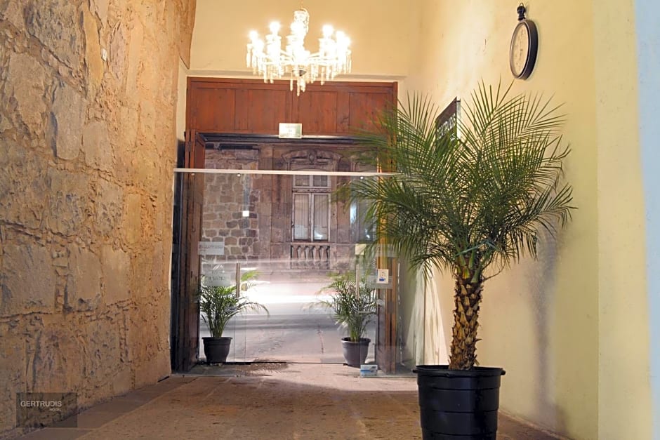 Gertrudis Hotel