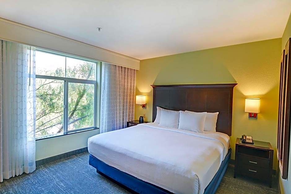 Embassy Suites By Hilton Valencia