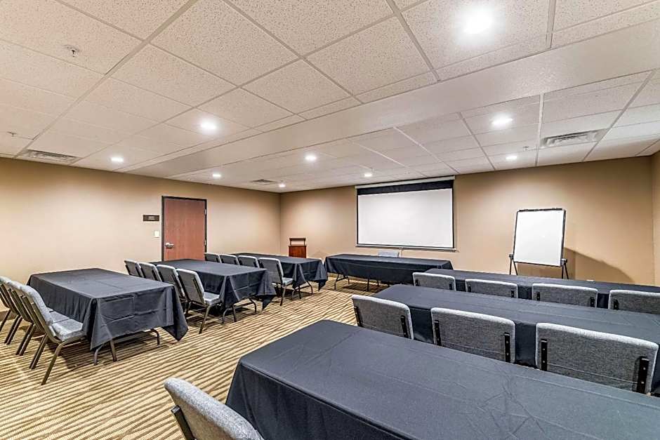 Comfort Suites Grand Prairie - Arlington North