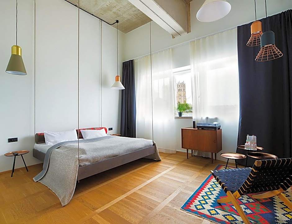 The Flushing Meadows Hotel