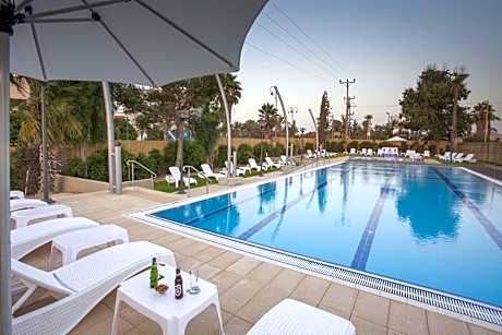 Desert Iris Hotel
