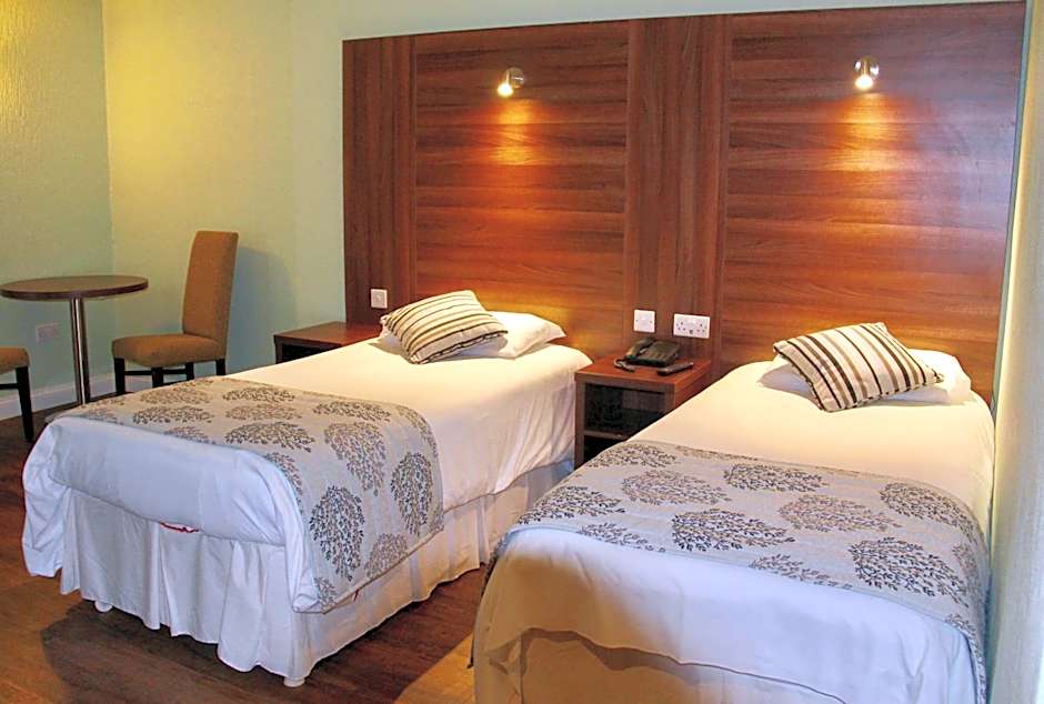 Oliver Cromwell Hotel