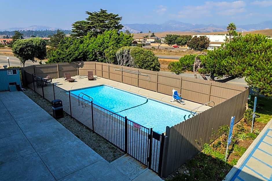 Sea Breeze Inn - San Simeon