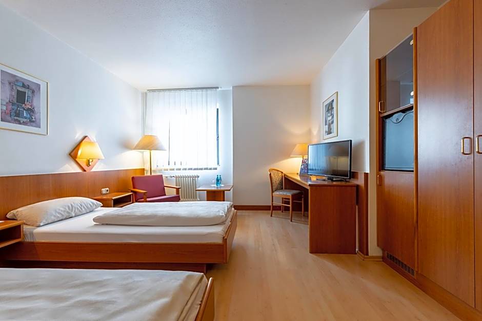 Fly Inn Hotel Frankfurt Airport Rüsselsheim ehemals Trip Inn Hotels