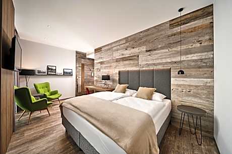 King Room with Lake View