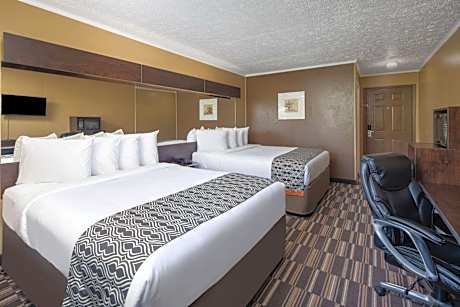 Queen Room with Two Queen Beds - Non-Smoking