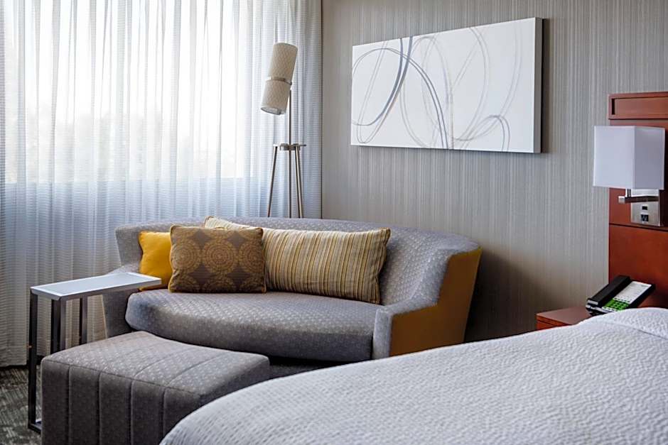 Courtyard by Marriott Richmond Berkeley