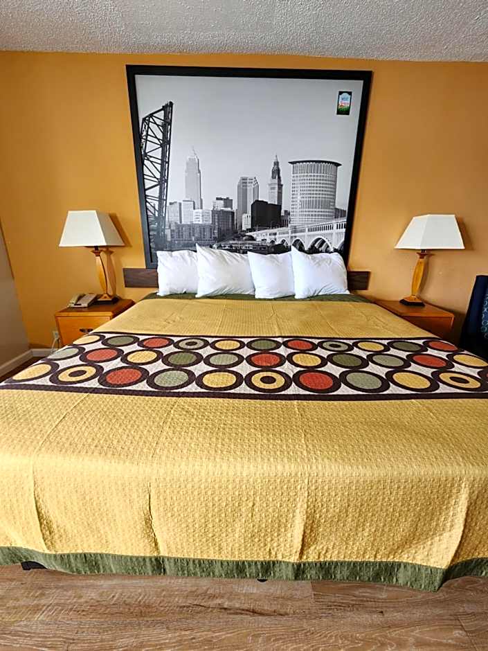 WestSpring Inn - Westlake Cleveland