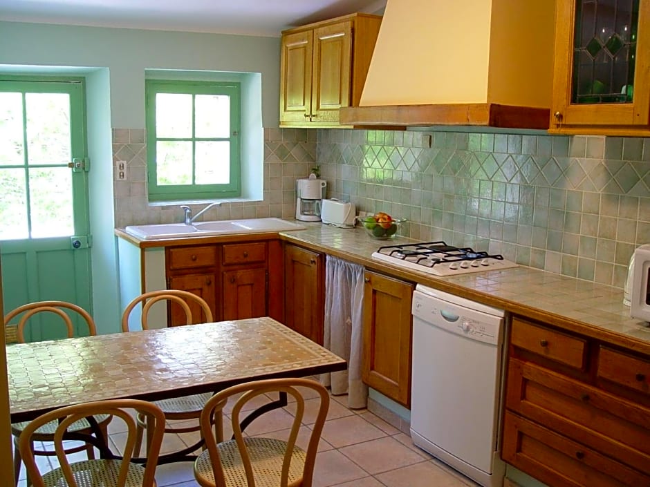 Family Apartment, 2-6 People, In Provenve