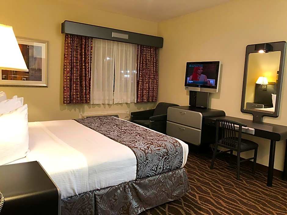 Casa Royal Inn