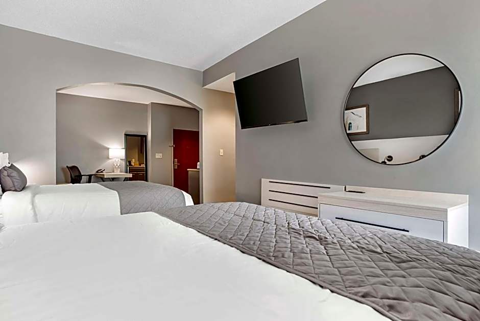 Best Western Plus Two Rivers Hotel & Suites
