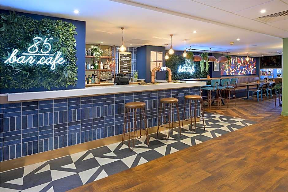 Travelodge London Feltham