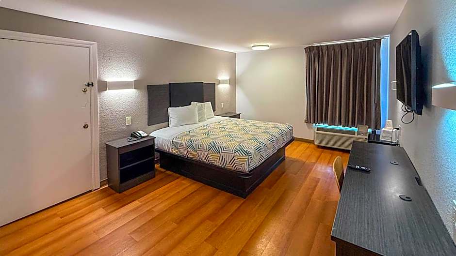 Motel 6-Oklahoma City, OK - South