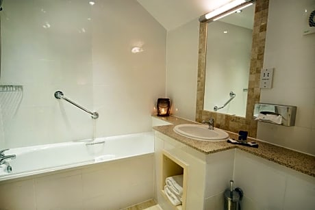 2 Single Beds Non-Smoking Standard Room