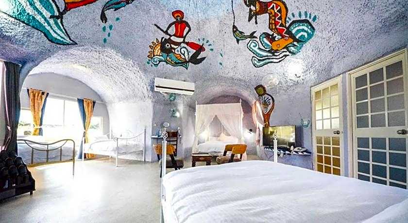 HI-BI Outer Space House BnB