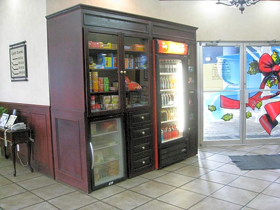 Ramada by Wyndham Red Deer Hotel and Suites